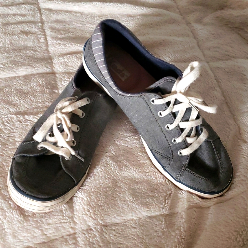 Keds Shoes For Teen Or Adult Or Kids That Wear This Size